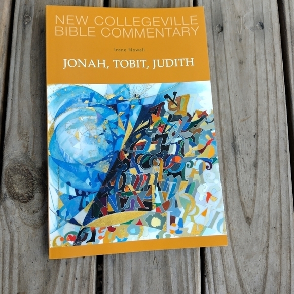 Jonah, Tobit, Judith Bible Commentary - Picture 1 of 1